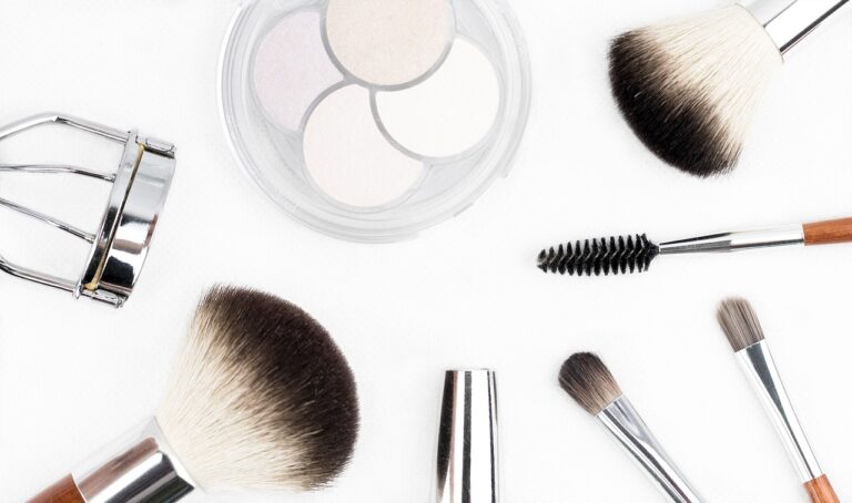 Fashion and Mindful Consumption: Embracing Slow Fashion Principles